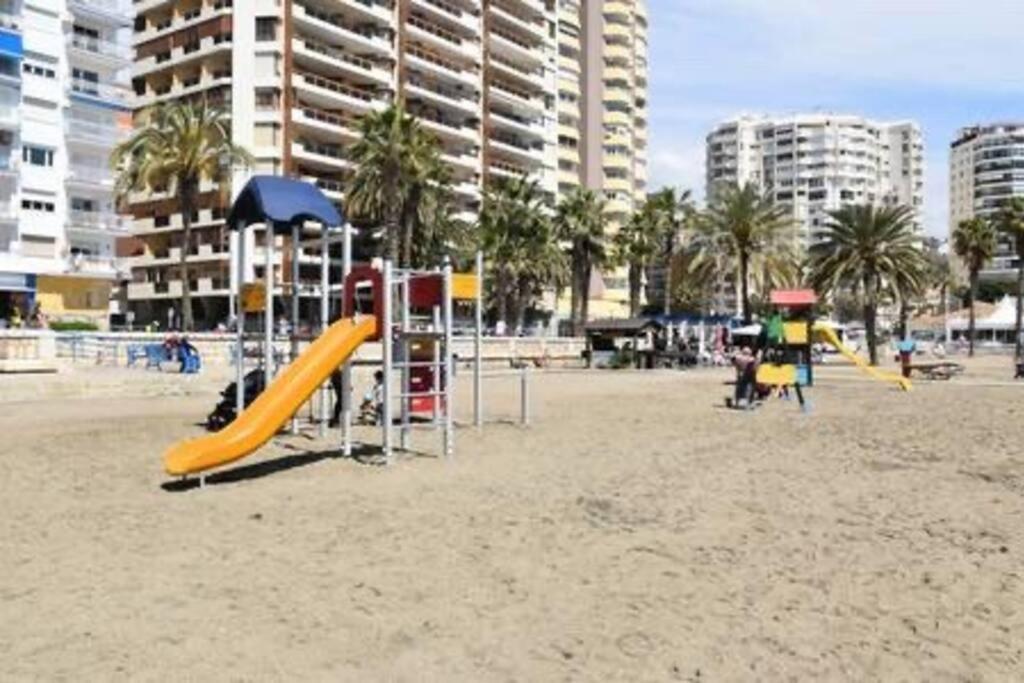 Small Apartament By The Sea Malaga Zewnętrze zdjęcie