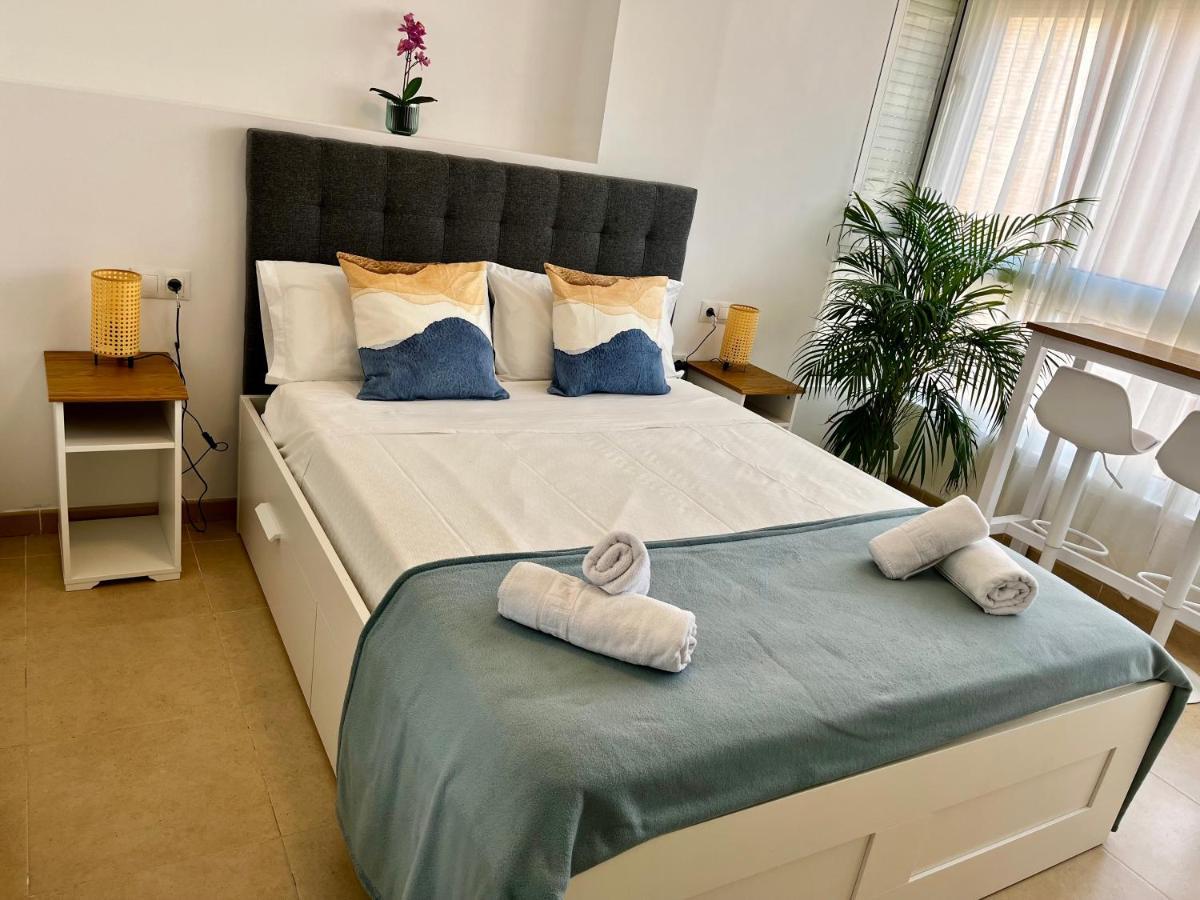 Small Apartament By The Sea Malaga Zewnętrze zdjęcie